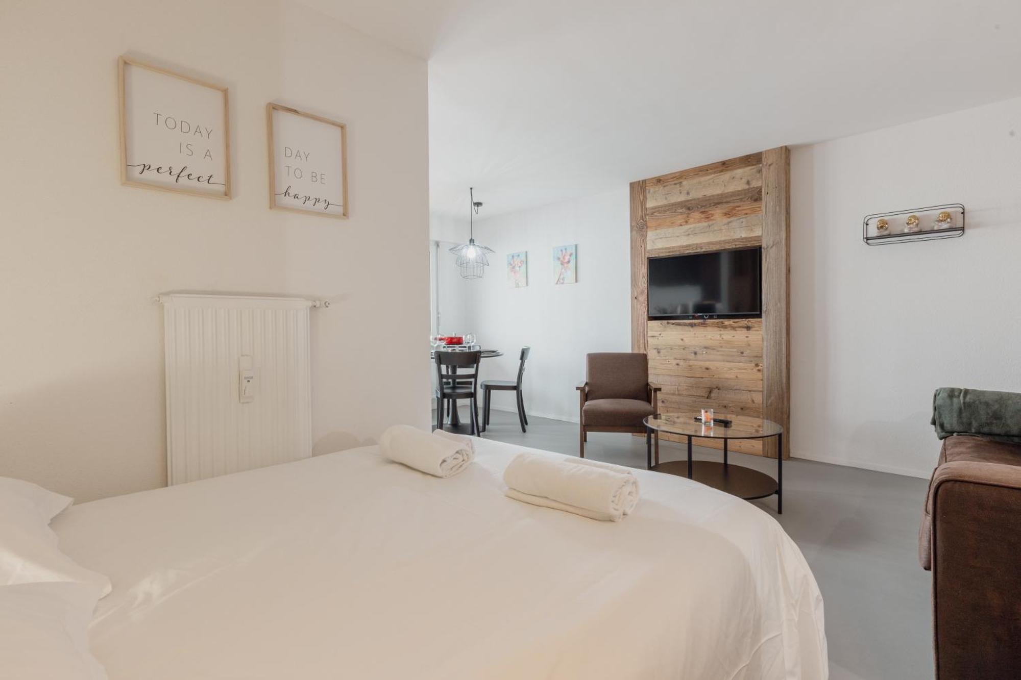 Magnifique Appartement Proche Du Centre 克莱恩 蒙塔纳 外观 照片